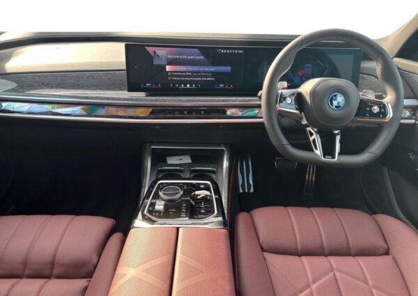 BMW 7 Series - Image 2